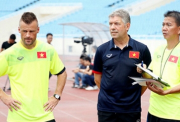 ĐT Việt Nam được bổ sung chuyên gia y tế người Đức