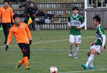 Vắng Xuân Trường, Gangwon chật vật thắng đội hạng 3