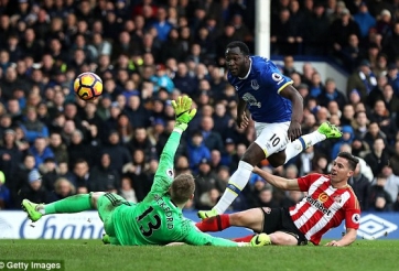 Everton dễ dàng giành 3 điểm trước đội cuối bảng
