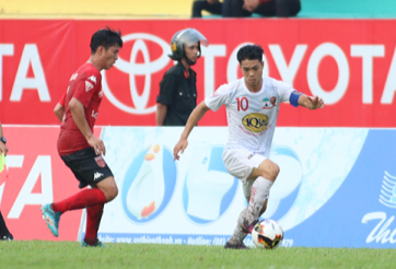 Công Phượng ghi bàn và kiến tạo giúp HAGL thắng 3 sao