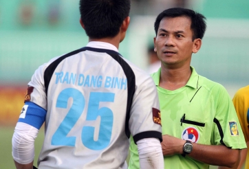 Trọng tài trận HAGL từng bị treo còi 10 năm