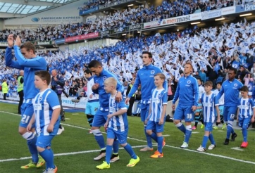 Xác định đội bóng đầu tiên lên chơi ở Ngoại hạng Anh mùa sau