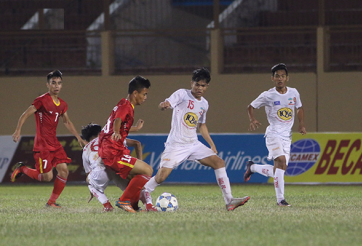 HLV Graechen nói gì khi U19 HAGL thua đậm U19 Việt Nam?