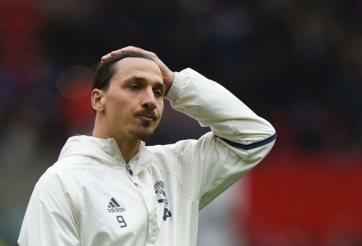 Ibrahimovic và hành động đặc biệt với MU sau chấn thương