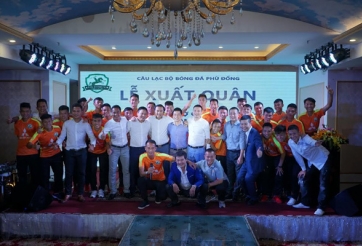 Cầu thủ 'từng tiêu tiền tỷ trong 1 đêm' gây sốc ở tuổi 37