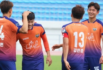 Xuân Trường dự bị, Gangwon thắng trận thứ 4 liên tiếp 