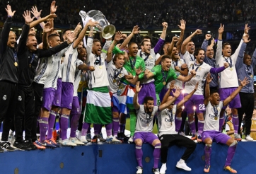 Bỏ về không ăn mừng và phớt lờ Zidane, sao Real quyết tới MU