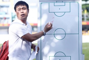 HLV Hữu Thắng khuyên Công Phượng 'chạy ít thôi'