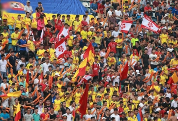 Sân Thiên Trường vỡ òa ngày Nam Định trở lại V-League