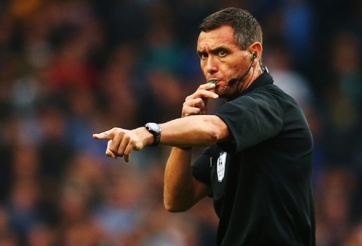 Ngoại hạng Anh ra luật sốc, các cầu thủ khóc ròng