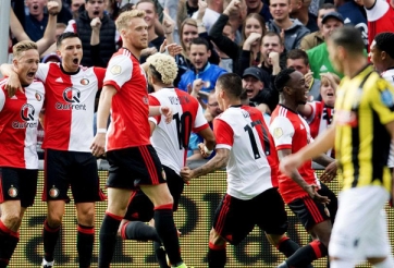 Trọng tài từ chối bàn thắng để cho đối thủ hưởng penalty