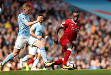 Mane thẻ đỏ, Man City hủy diệt Liverpool trên sân nhà