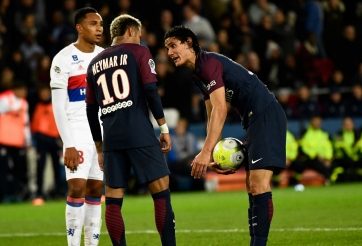Neymar bị loại khỏi đội hình PSG sau vụ lùm xùm với Cavani