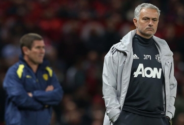 Ngôi sao MU đầu tiên bị Mourinho 'loại thẳng tay'