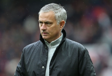 Vì Mourinho, tiền vệ chất lượng xiêu lòng với MU