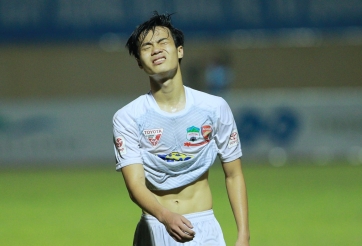 Tân HLV HAGL đặc biệt lo lắng cho 'trò cưng' Văn Toàn