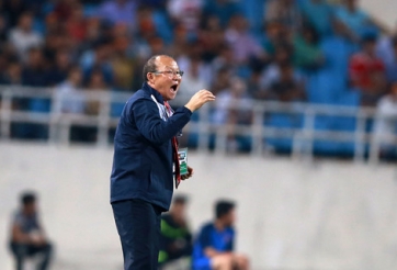 Không ưu ái HAGL, HLV Park tiến bước dài về phía trước