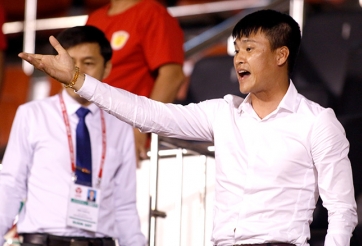 Công Vinh tiết lộ HLV trưởng, Huỳnh Đức nêu lý do từ chức