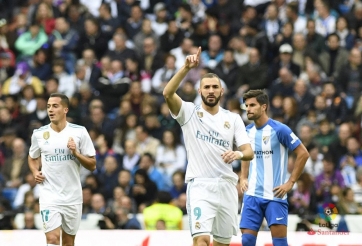 Ronaldo kiến tạo theo phong cách 'dị', Real mở tỷ số sớm