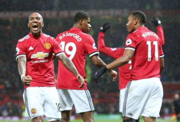 MU chuẩn bị thưởng nóng cho người hùng, xong tương lai Silva