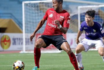Sau vô địch V-League, CLB Quảng Nam gây sốc với ngoại binh