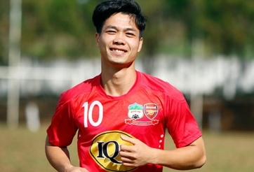 HLV Nhật Bản khen Công Phượng có tướng sát thủ