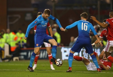 Arsenal ngã ngựa khi để đội hạng Nhất ghi tới 4 bàn thắng