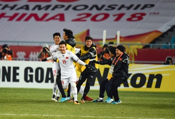 HLV Lê Thụy Hải đáp trả chỉ trích của nhà báo Úc về U23 VN