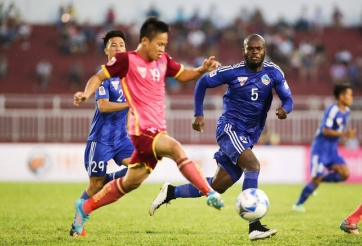 Vừa nắm quyền, 'bầu' Đại sa thải 2 cầu thủ Sài Gòn trong Tết