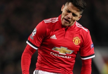 Ferdinand và Scholes chỉ trích Mourinho, đòi loại Sanchez