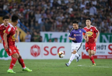 HLV Park Hang Seo vui mừng với 2 cầu thủ trận Hà Nội vs HAGL