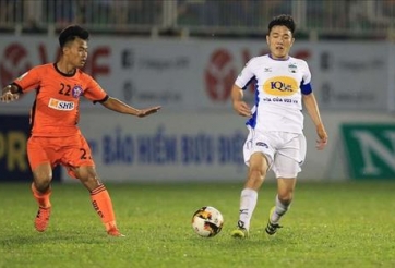 Chịu quả 11m gây tranh cãi, HAGL thua trận thứ 3 liên tiếp