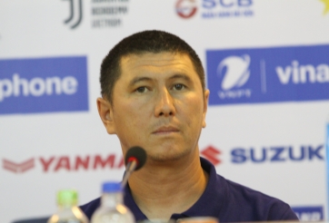 HLV U23 Uzbekistan gây bất ngờ trong buổi họp báo sau trận