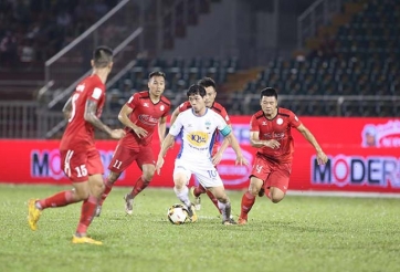 Công Phượng chấn thương lưng và sự fair-play của Phi Sơn