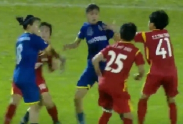 SỐC: Hàng chục cầu thủ nữ 'loạn đả' ở giải VĐQG