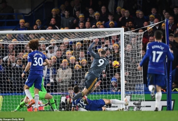 Vardy tỏa sáng, Leicester hạ gục Chelsea tại Stamford Bridge