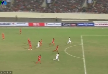 VIDEO: Công Phượng kiến tạo, Tiến Linh mở tỷ số cho ĐTVN