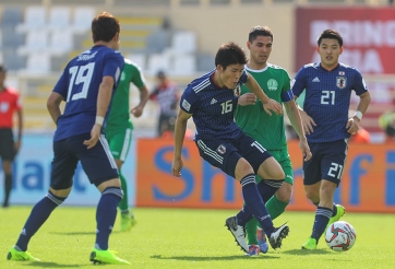 Nhật Bản chật vật đả bại Turkmenistan trong trận cầu 5 bàn thắng