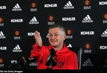 HLV Solskjaer vô tình tiết lộ sẽ ở lại MU sau mùa này?