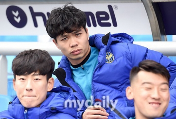 Báo Hàn Quốc khen ngợi thái độ của Công Phượng