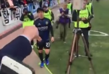 VIDEO: CĐV Hàn Quốc 'yêu thương' Công Phượng như thế nào?