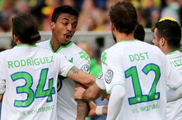 Video clip bàn thắng: Dortmund 1-3 Wolfsburg (Chung kết Cup QG Đức)