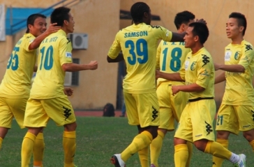 Video clip bàn thắng: Quảng Ninh 2-5 Hà Nội T&T (Vòng 1/8 cup quốc gia 2015)