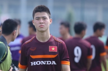 VIDEO: Đỗ Duy Mạnh - Cầu thủ trẻ xuất sắc nhất V-League 2015