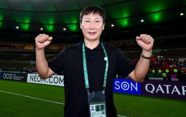 FIFA nói điều bất ngờ về HLV Kim Sang Sik sau khi U23 Việt Nam vào bán kết