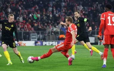 Harry Kane tỏa sáng, Bayern hiên ngang vào top 8 Champions League