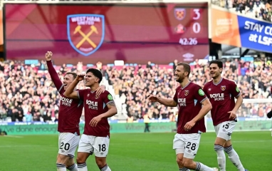 West Ham thắng thuyết phục, tiếp lửa cuộc đua trụ hạng Premier League