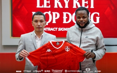 Ronaldo đặt mục tiêu vô địch V-League