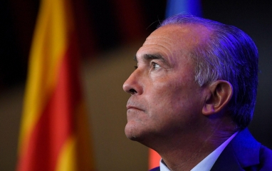 Chủ tịch Barca bức xúc về Var sau thảm bại 0-4