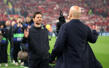 Xabi Alonso từ chối ông lớn nước Pháp
